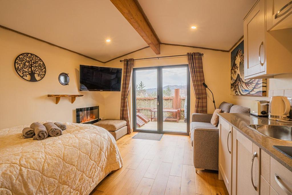 The Hideaway Lodge *